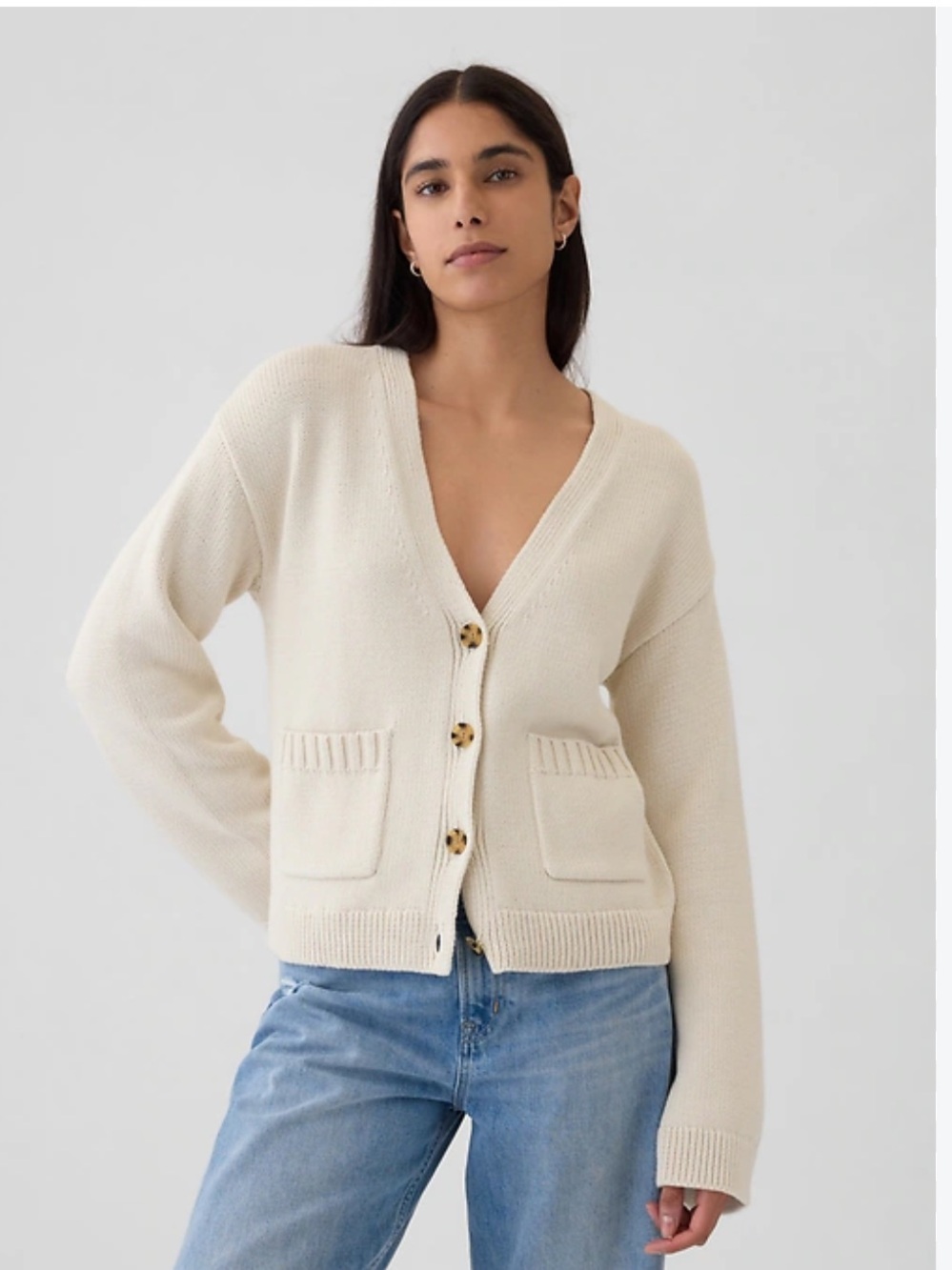 GAP Cotton V-Neck Cardigan With Pocket Cream Medium Minimal Classic Coastal